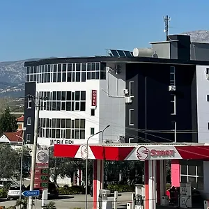 grand-hotel-gjyshi.hotels-in-tirana.com/