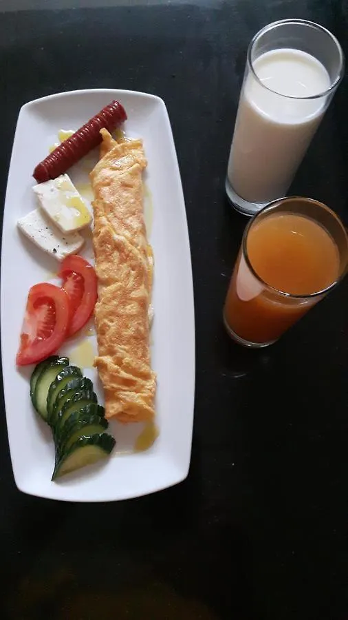 ****  Hotel Paris Berat Albania
