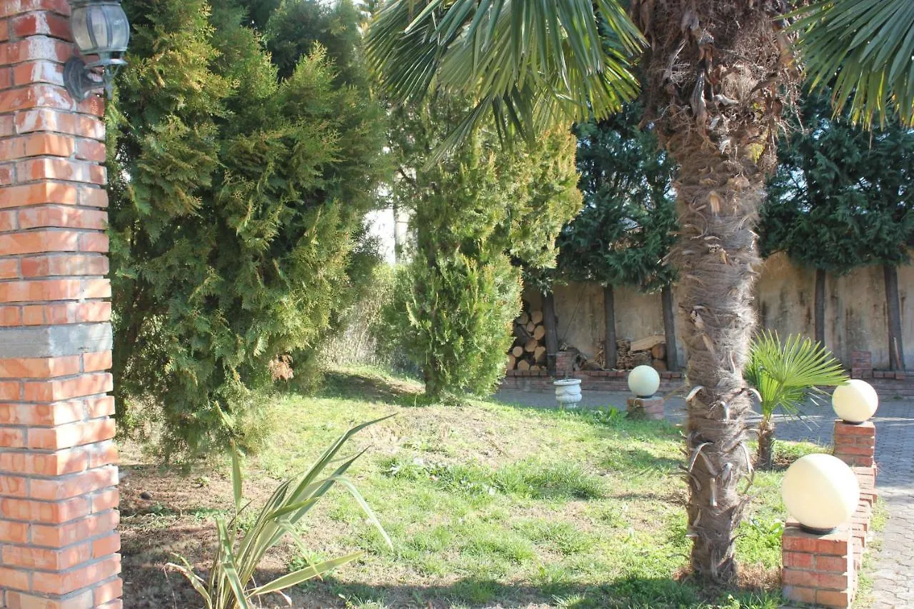 Hotel Paris Berat 4*,  Albania