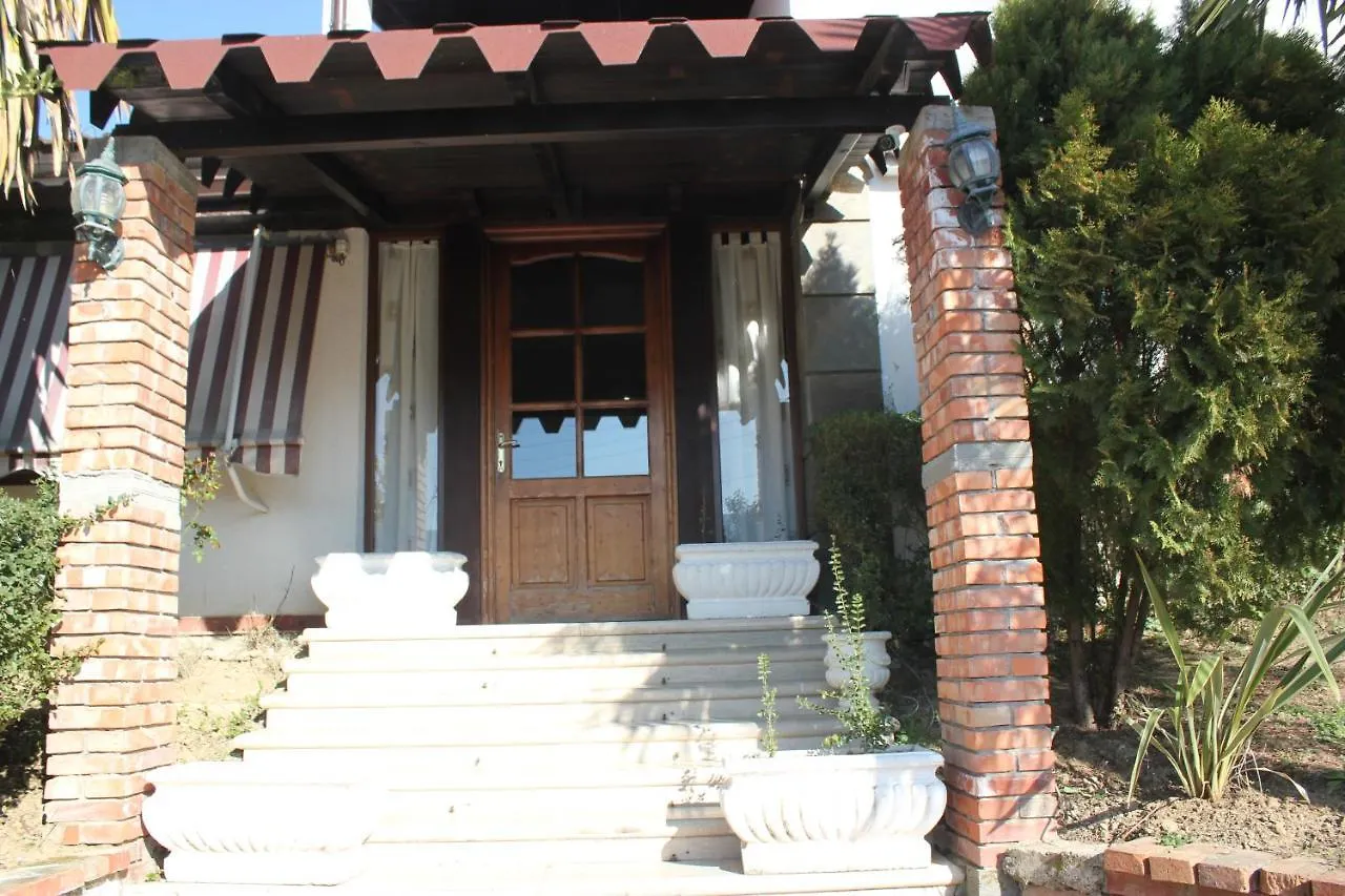 ****  Hotel Paris Berat Albania
